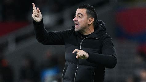 Xavi Hernándezin johtama FC Barcelonan historiallinen nelinkertainen voitto: Mestarien Liigan trilleri, Espanjan cupin triumfi ja La Ligassa hallintaa!